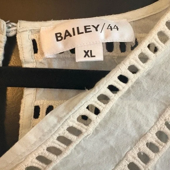 Bailey 44 Cotton Eyelet Blouse Top - Picture 2 of 4